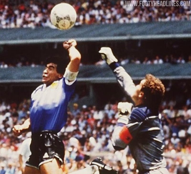 Le coq sales sportif gimnasia maradona